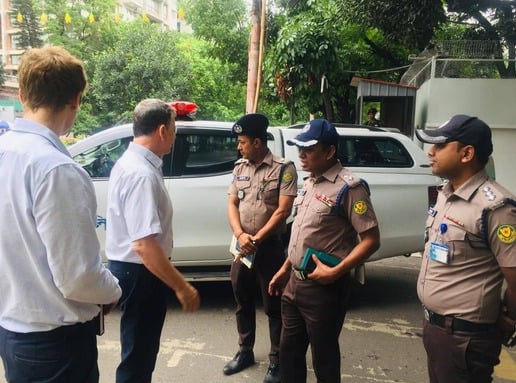 রাশিয়ান দূতাবাস কর্তৃপক্ষের সাথে সাক্ষাৎ করেন ডিসি ট্রাফিক গুলশান